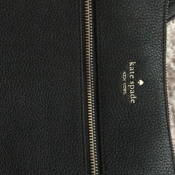 BLACK CROSSBODY KATE SPADE BAG (NEVER USED) - Picture 2 of 5